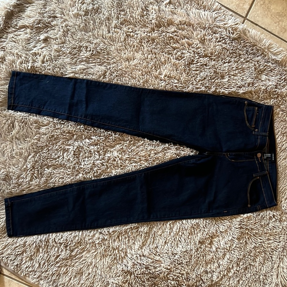 Forever 21 Super Skinny Jeggings size 29